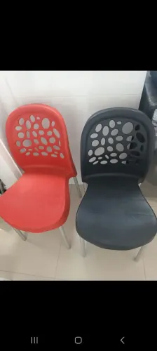 VENDO CADEIRAS PLÁSTICAS !! OPORTUNIDADE !!!