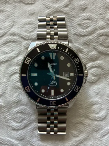Relógio Diver Casio Duro Marlin MDV-106 Batman 44mm