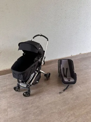 Carrinho de bebê + bebê conforto
