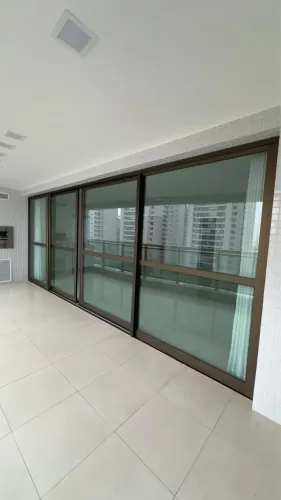 Porta de alumínio bronze Gold  4 folhas grandes 