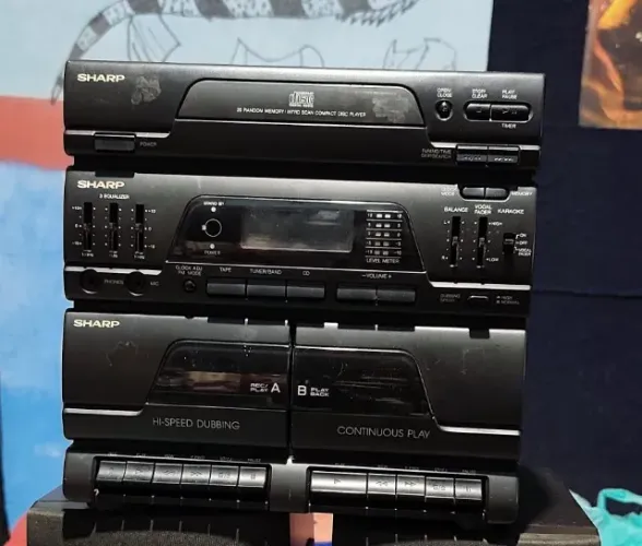 microsystem Boombox Sharp GX-CD560B Leia a descrição