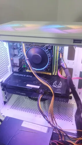 Pc gamer i5 12400f - RX 3060 ti - 16gb ddr4 - troco por ps5
