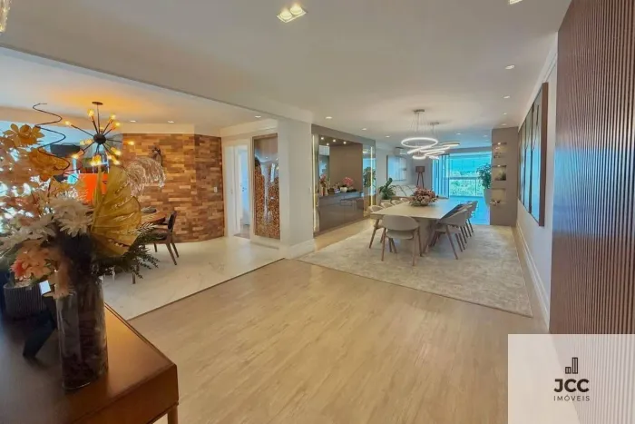 Apartamento com 3 dormitórios à venda, 240 m² por R$ 3.100.000,00 - Atiradores - Joinville