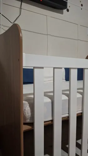 Berço Infantil à Venda | Ótimo Estado de Conservação