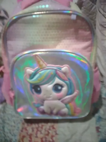 Mochila infantil com rodinhas.