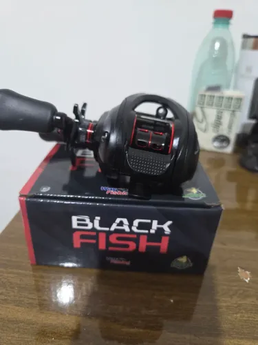 Carretilha black fish lado esquerdo nova<br>Valor 2