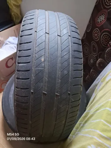 Pneus MICHELLIN 205/55/17