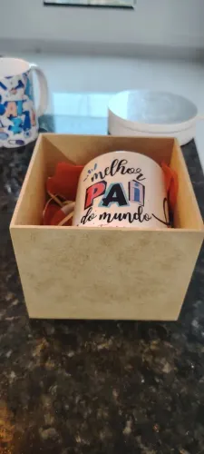Canecas personalizadas com caixa
