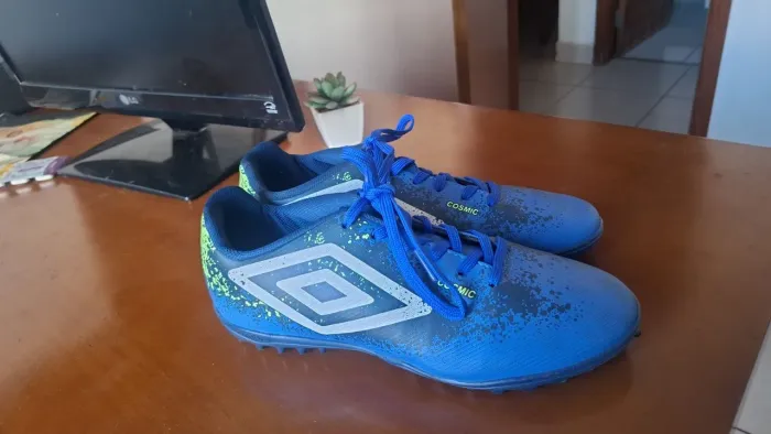 Chuteira Society umbro cosmic original
