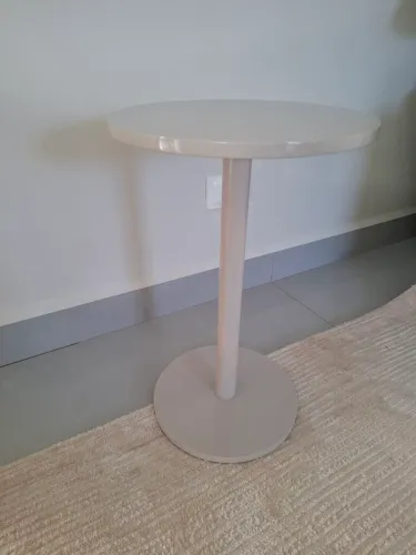 Mesa lateral nova