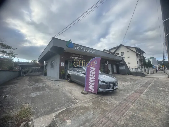 Casa COMERCIAL em JOINVILLE - SC, BOM RETIRO