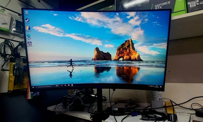 Monitor Gamer Top 31" Full HD 165Hz entrego parcelo