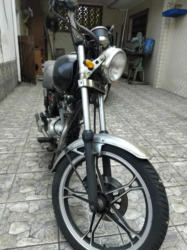 Vendo Suzuki intruder 125 Ano 2008