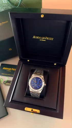 Relógio Audemars Piguet - Royal Aok - versão limitada John Mayer.
