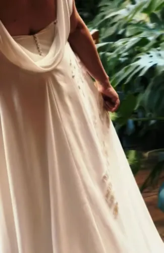 VESTIDO DE NOIVA À VENDA<br>Hingrid Sathler | Belo Horizonte