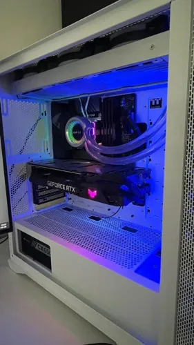 PC GAMER i5 14600k + 32GB DDR4 + AORUS ELITE