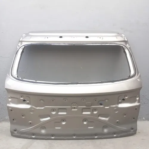 VENDO TAMPA MALA CRETA 23/25 RETIRADO 