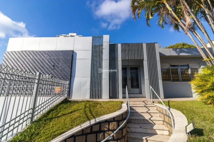 Casa Comercial com 360m², no Passo D' Areia