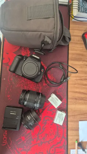 Canon T3i - semi nova!