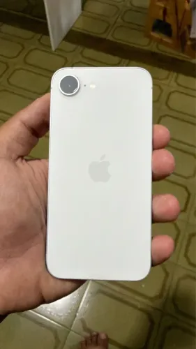 iPhone 16e 128G branco 