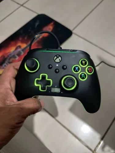 Controle Xbox / PC PowerA Enhanced com LED Verde (Ler Descrição)