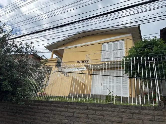INBOX CIA IMOBILIARIA VENDE, CASA NO BAIRRO SAÕ ROQUE DE BENTO GONÇALVES.