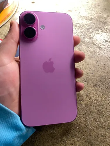 iPhone 16