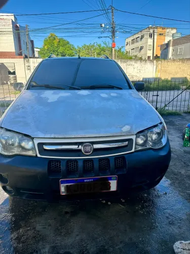 Fiat Strada Trekking 1.8 MPI Flex 8V CE 2005