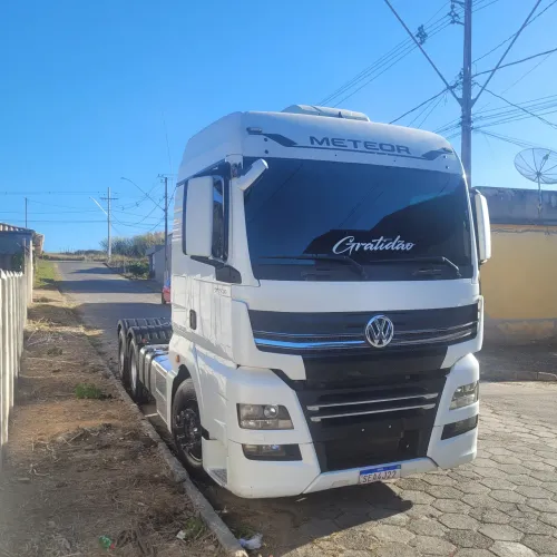 Meteor 29520 6x4 ano 2023
