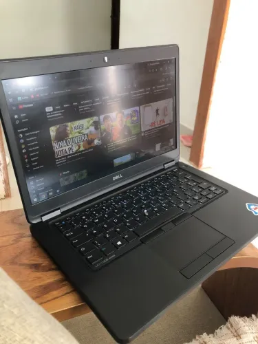 Notebook Dell i5 de quinta geração 