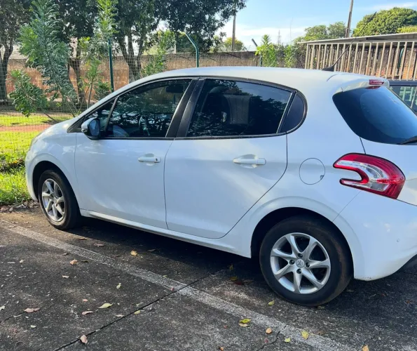 Peugeot 208 Active/active Pack 1.5 Flex 8V 5P 2015