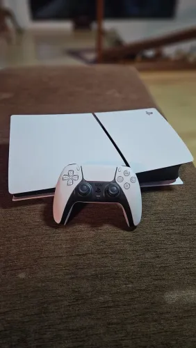 Playstation 5 slim digital 825GB