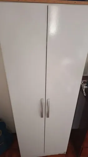 BAIXOU!! GUARDA ROUPA 2 PORTAS