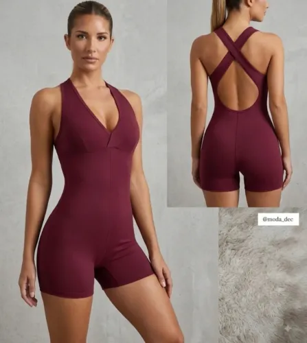 Roupa de academia por apenas $45 cada conjunto/macaquinho