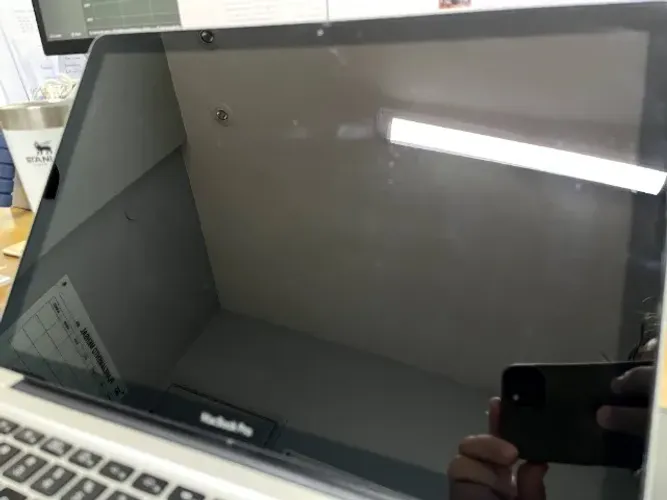 MacBook 17" Core i9 16gb e ssd - Problema na placa gráfica