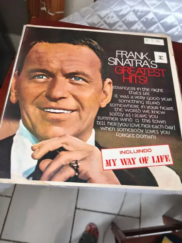 Frank Sinatra - "Frank Sinatra's Greatest Hits!"
