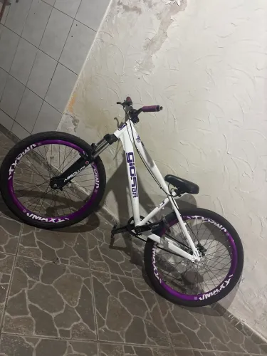Vende -se ou troco por vídeo game ! Aceito propostas?