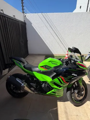 Vendo Kawasaki Ninja 500SE