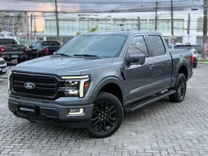 Ford F-150 Lariat Black 4X4 5.0 V8 2024