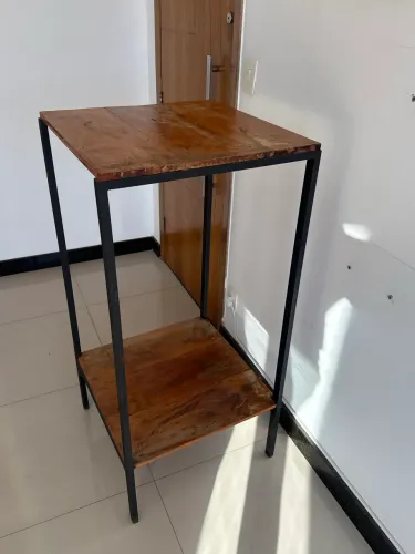 Suporte de Madeira para Cervejeira ou Adega