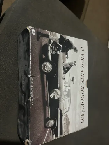 box de DVDs da série brasileira "O Vigilante Rodoviário".