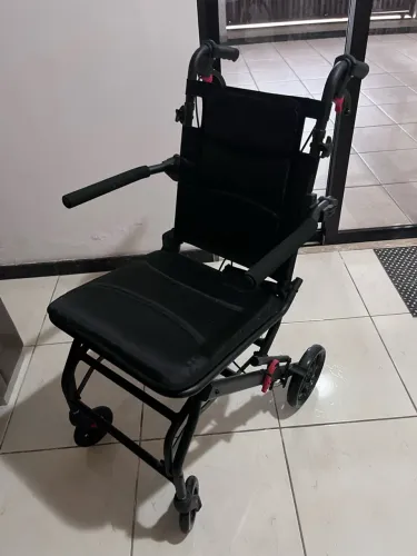Cadeira de Transporte Dellamed D90 Home Care ? Muito Conservada