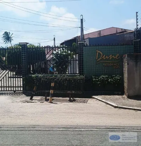 Casa com 2 dormitórios para alugar, 78 m² por R$ 2.141,51/mês - Edson Queiroz - Fortaleza/