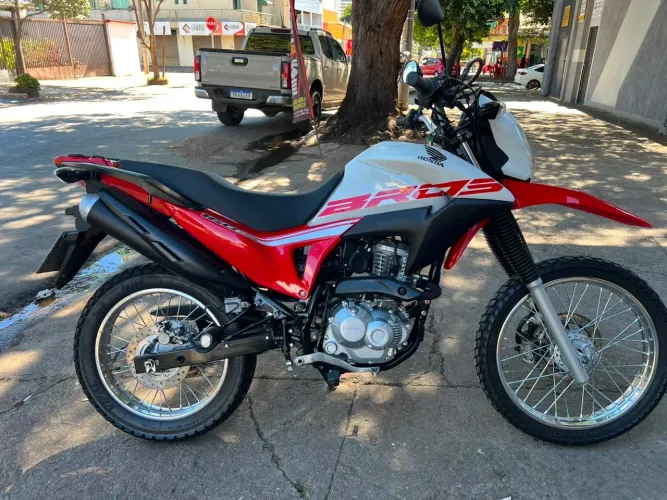 Bros 160 completa muito conservada