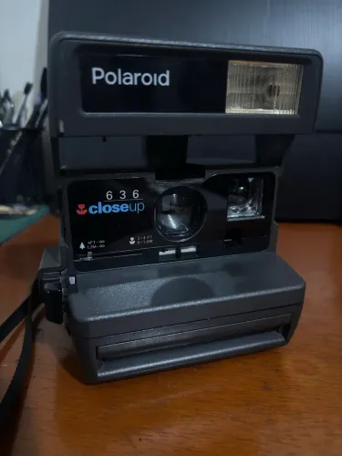 Câmera Polaroid 636 Close-Up