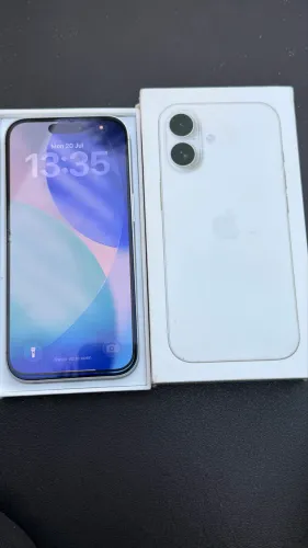 iPhone 17