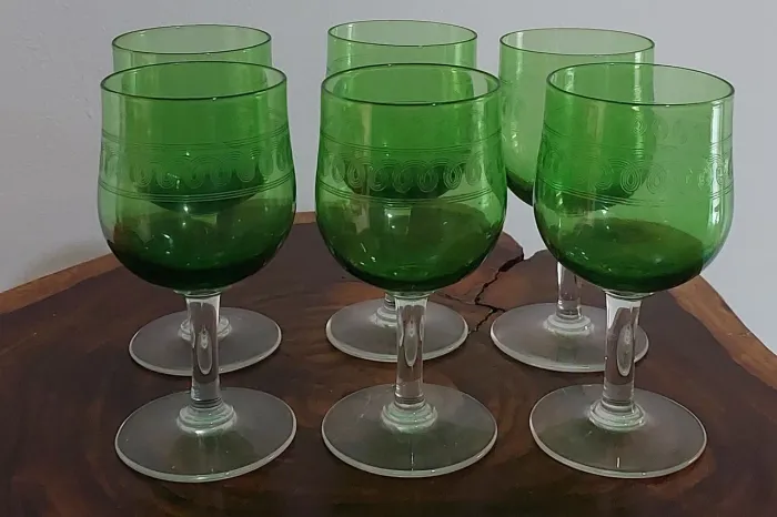 Jogo com 6 de taças de cristal francês da marca Saint Louis 