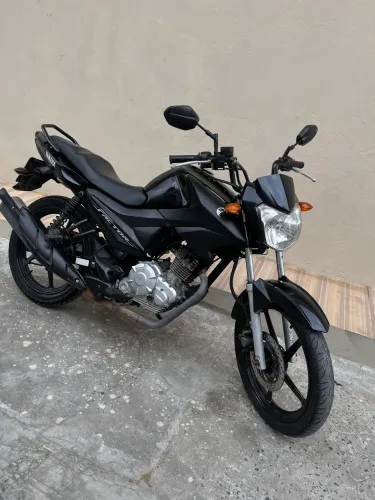 Alugo moto Factor 2021