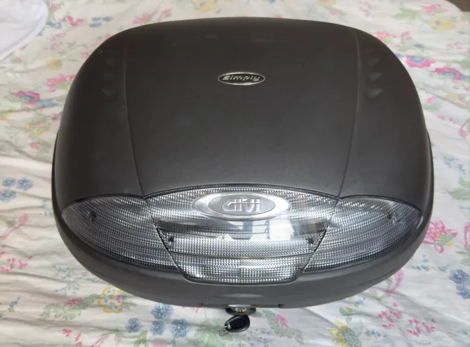 BAU BAULETO GIVI E450- Simply 45 Litros