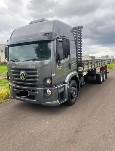 vw 24250 6x2 ano 2012